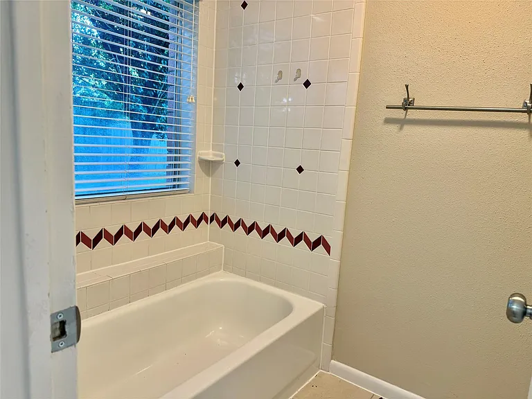 2923 Cottonfield Way — Photo 23