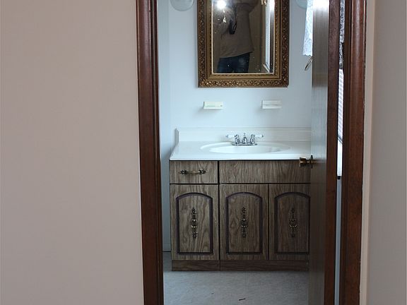 5th image of 9532 Steep Hollow Dr
