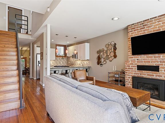 4th image of 24 N Lombardy St