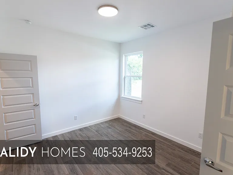 1679 Kalidy Dr — Photo 14