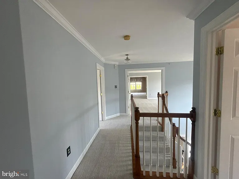 714 Marcus Cir — Photo 44