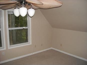 3rd image of 321 Holston Drive Ln