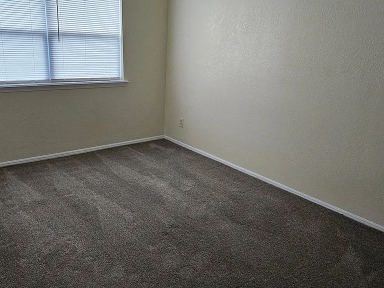 1900 E Okmulgee Ave #23 — Photo 6