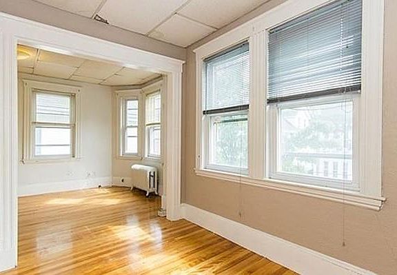 3rd image of 34 Titcomb St APT 3