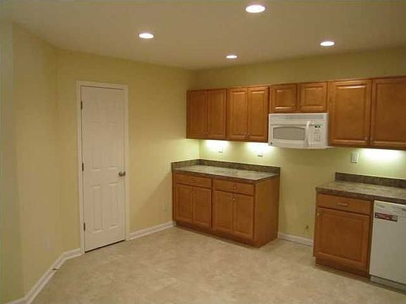2nd image of 7004 Shutesbury Cir