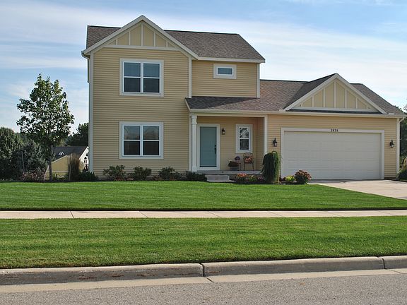 2nd image of 3938 Sidehill Dr