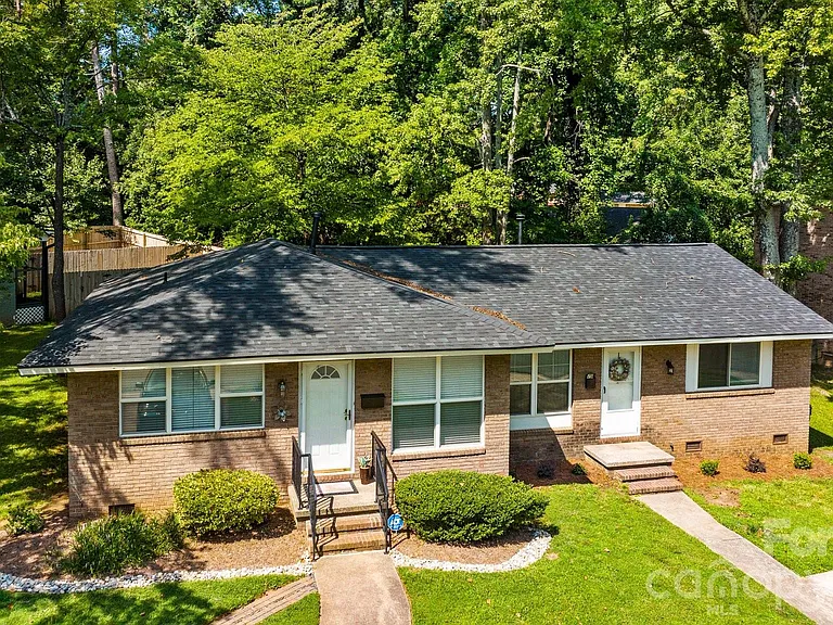3315 Erskine Dr — Photo 9