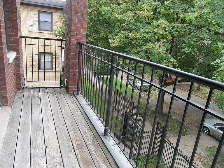 2054 W Chase Ave #1S — Photo 17