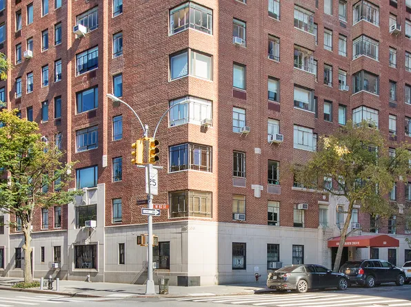 100 Riverside Drive 7B image 13 of 14