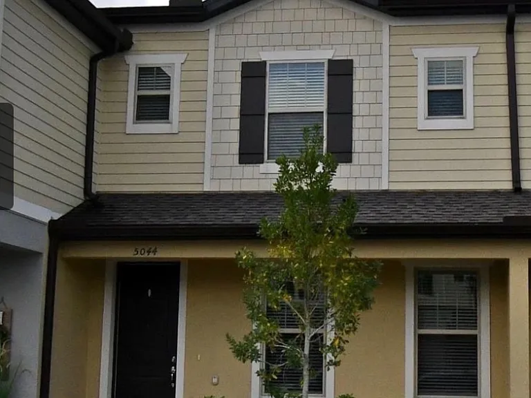 5044 Caspian St — Photo 1