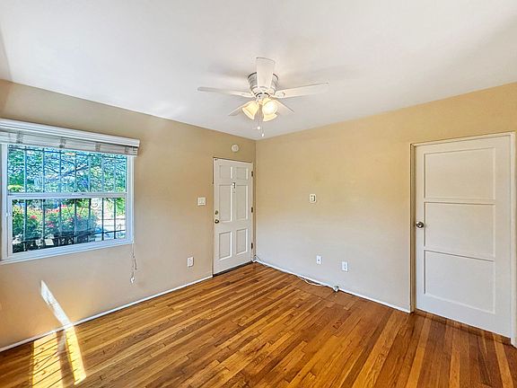 5th image of 2669 Island Ave