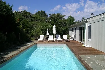 18 Surf Dr