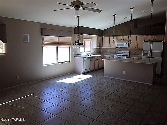 5th image of 11078 N Sand Pointe Dr