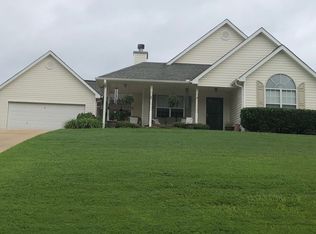 1416 Saddlebrook Ct, Locust Grove, GA 30248