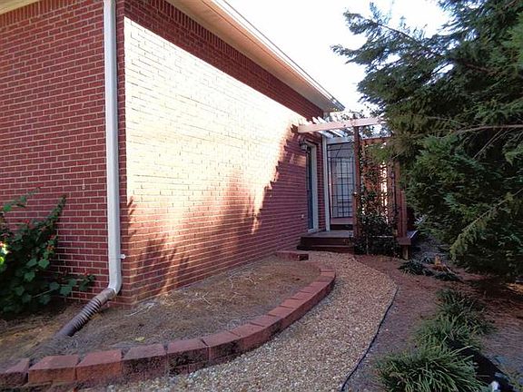 4th image of 100 Village East Dr