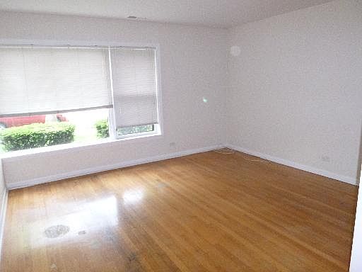 3rd image of 8009 Lake St #1W