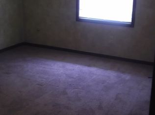 203 Red Deer Dr, Hurricane, WV 25526