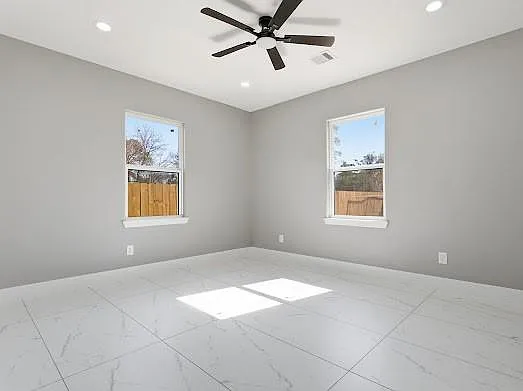 8216 Locksley Rd #B — Photo 13