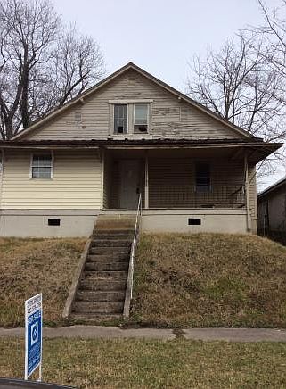 1st image of 801 E Sullivan St