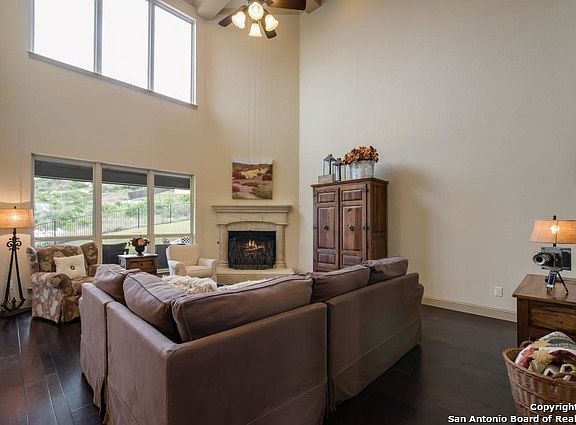 5th image of 8455 Sierra Hermosa