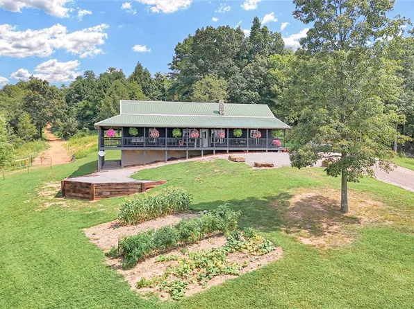 742 Peters Cave Rd, Patriot, OH 45658