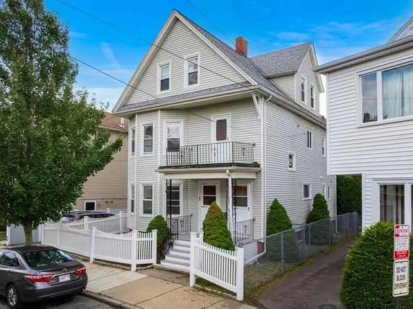 22 Belmont Park, Everett, MA 02149