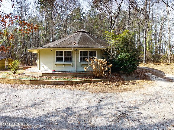 2nd image of 1437 Brentwood Drive