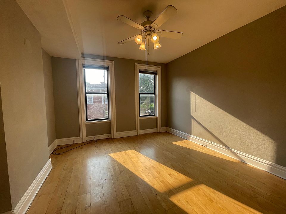 Large windows in living/dining room