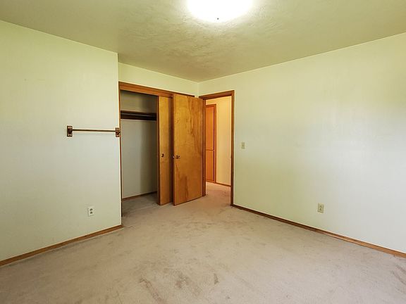 3rd image of 50307 S Sloan Ct