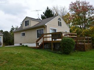 16096 Softwater Lake Dr, Linden, MI 48451