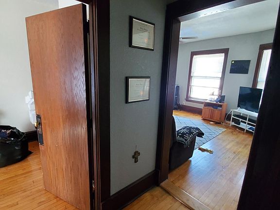 5th image of 1905 Seven Feronia Ave #3