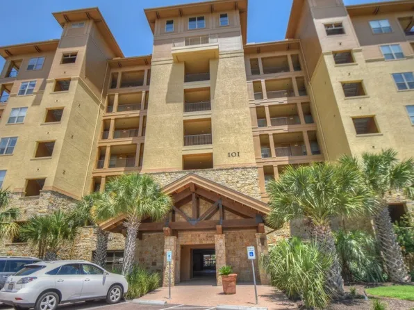 101 West Bank #15, Horseshoe Bay, TX 78657