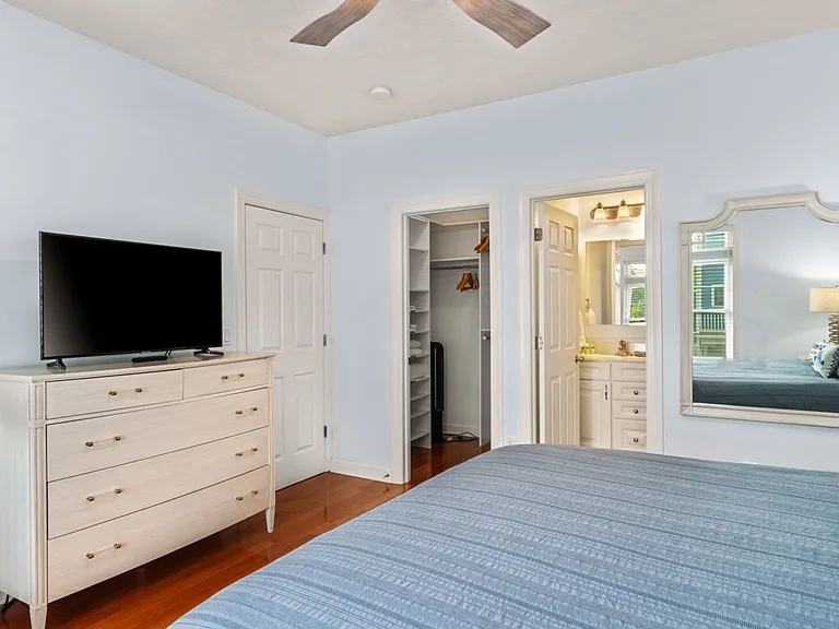 213 Midtown Dr — Photo 34