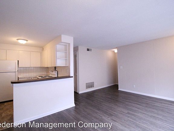 2nd image of 4414 Jarboe St APT 2