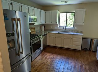 1420 Gray Stone Ct, Charlottesville, VA 22902