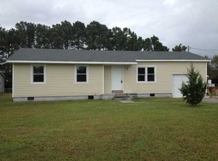 68 Sanders Dr, Hubert, NC 28539