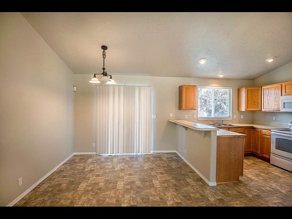 4th image of 13646 W Meadowdale Dr