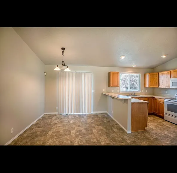 13646 W Meadowdale Dr — Photo 4