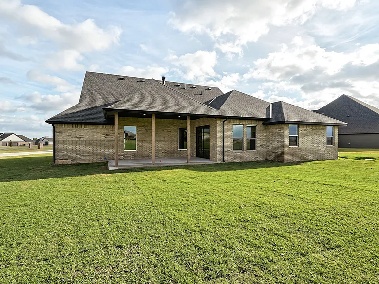 2101 Dax Ln — Photo 49