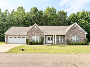 104 Mockingbird Ln, Caledonia, MS 39740