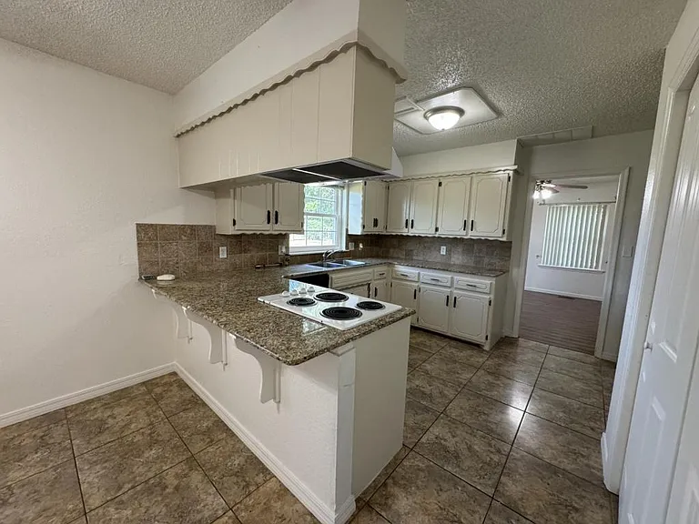1551 N Heritage Ln — Photo 27