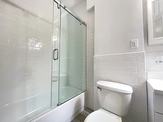 Rented by Solil Management | media 5