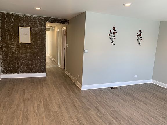 5th image of 9922 S Wentworth Ave