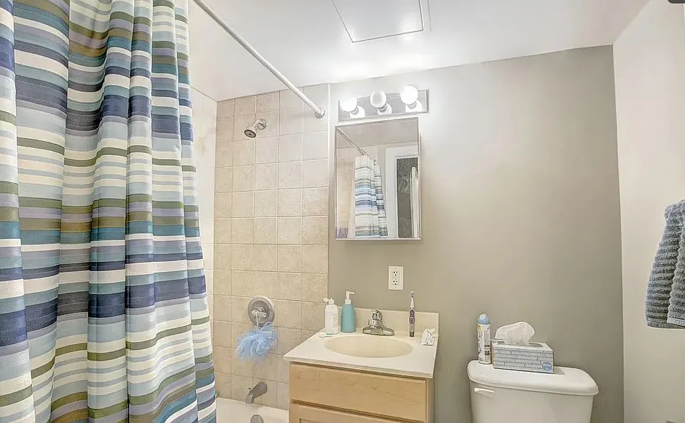 Studio, 517 sqft, $1,795 — Photo 2