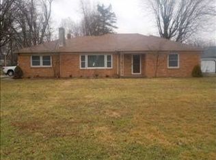 40 Linden Ln, Anderson, IN 46011