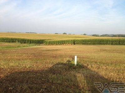 101 Lynx St, Valley Springs, SD, 57068