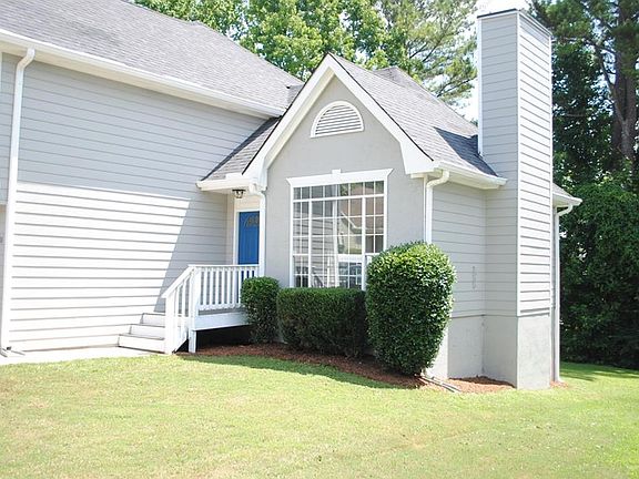 2nd image of 688 Shore Dr