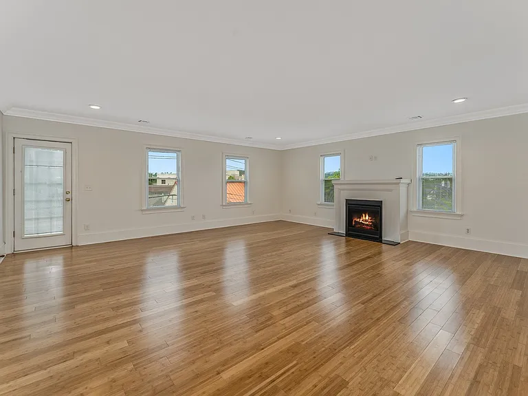 16 Main St #16C — Photo 10