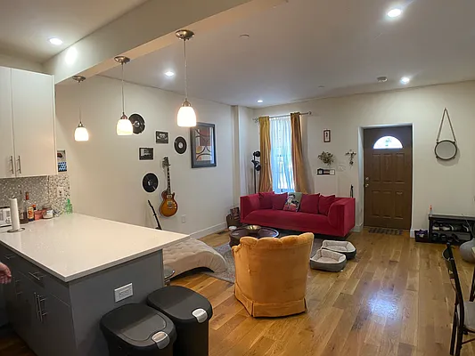 Rented by Highline Residential | media 20