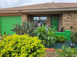 1913 Kennedy St, Mission, TX 78572